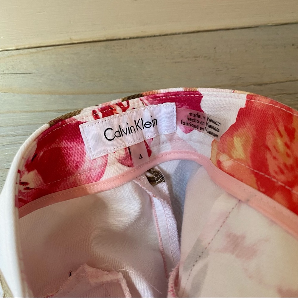 Calvin Klein Floral Pants, Size 4 - Picture 4 of 11